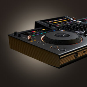 OPUS-QUAD Professional all-in-one DJ system - black